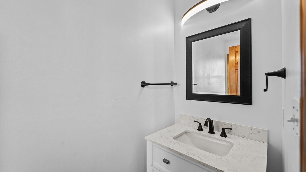 Photo of Bathroom in Nags Head