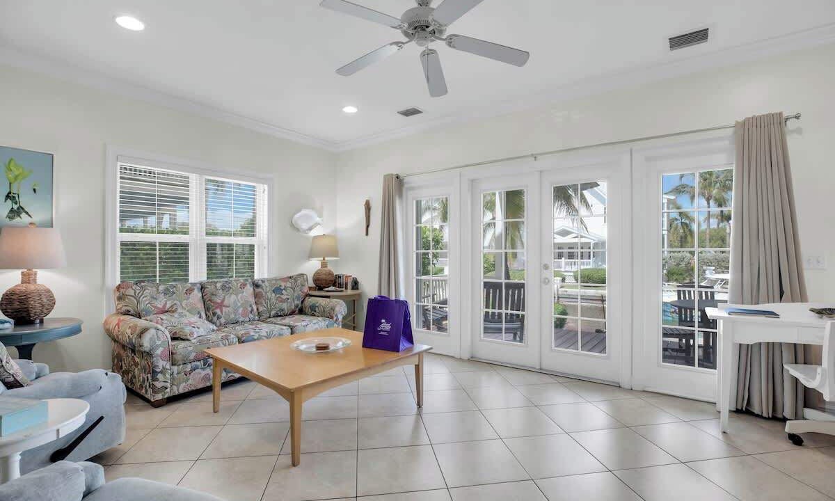 Photo of Livingroom in Coral Lagoon
