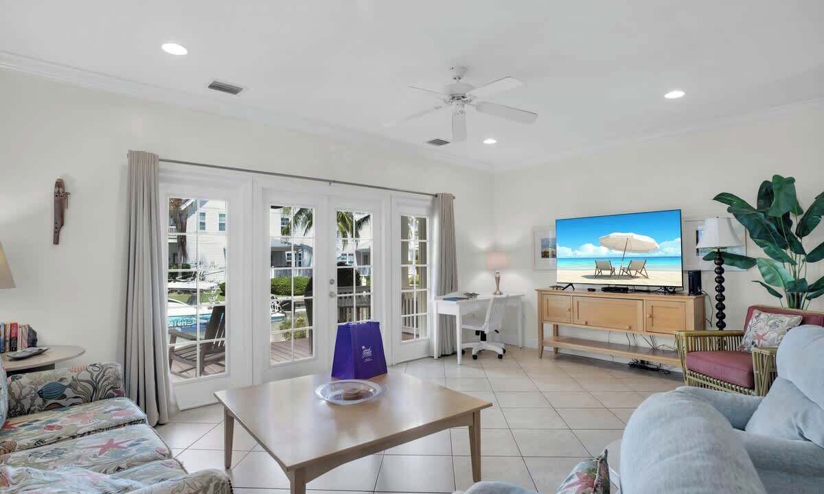 Photo of Livingroom in Coral Lagoon