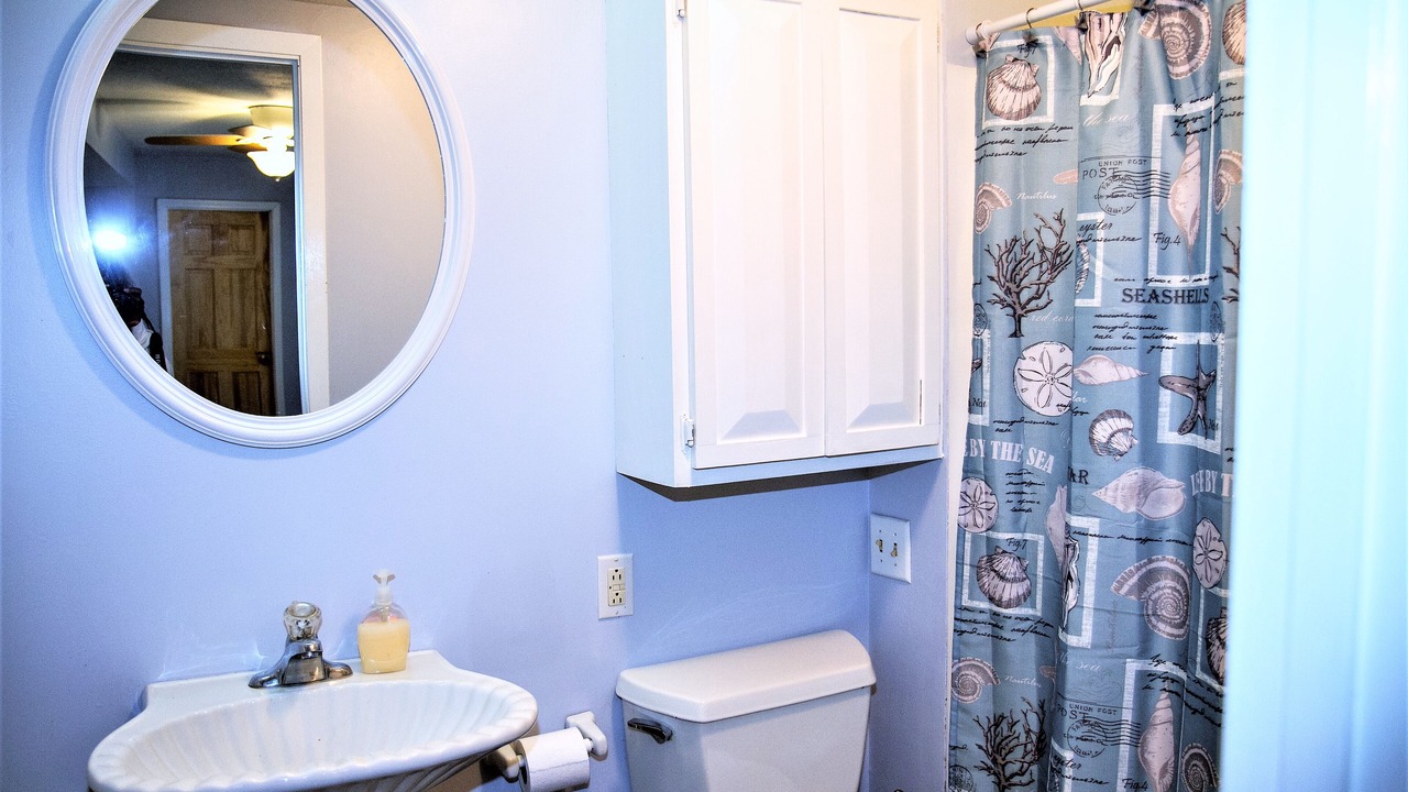 Photo of Bathroom in Kennesaw