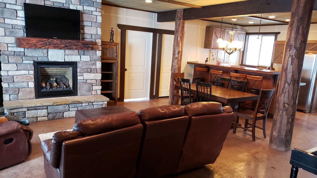 Photo of Livingroom in Last Chance