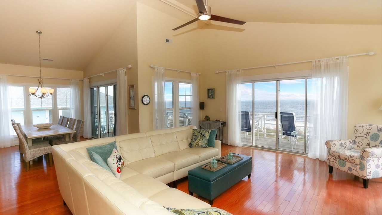 Photo of Livingroom in North Carolina Coast