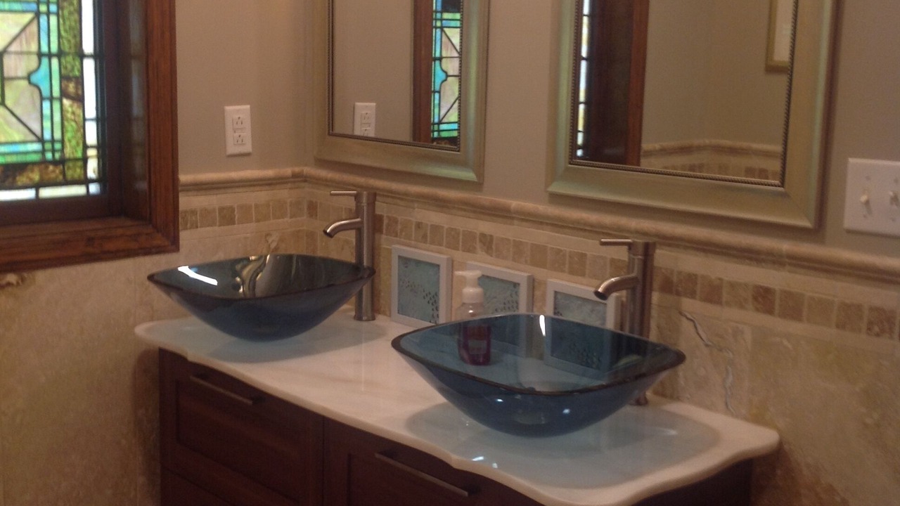 Photo of Bathroom in La Follette