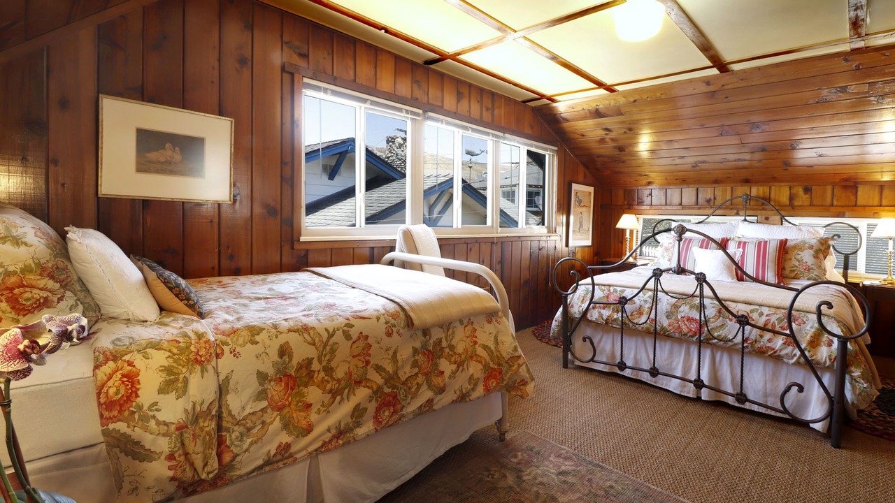 Photo of Bedroom in Dillon Beach