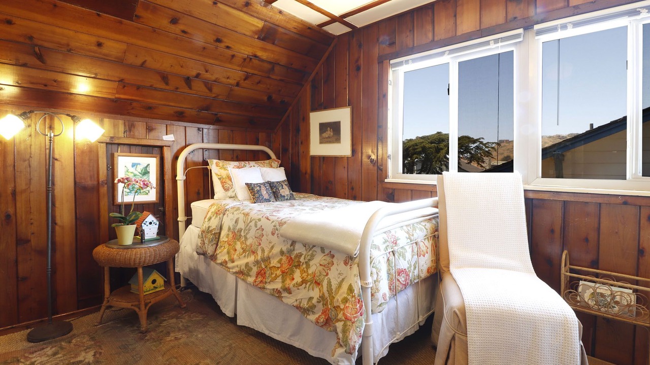 Photo of Bedroom in Dillon Beach