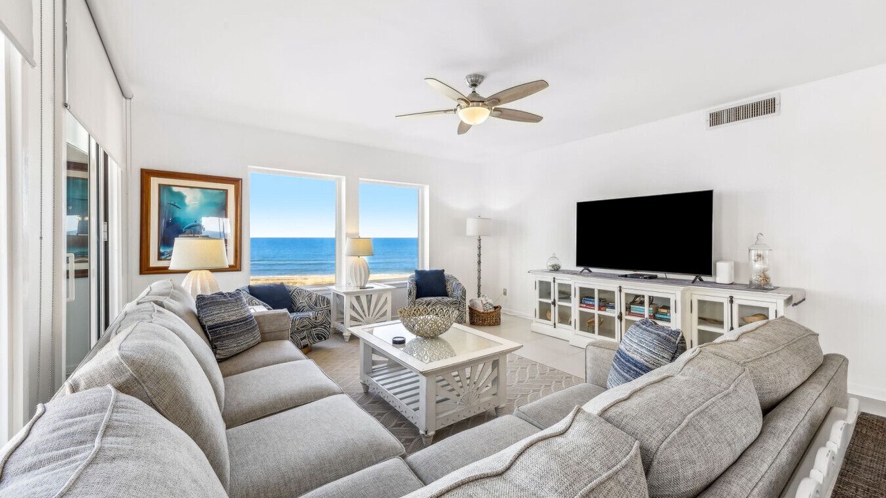 Photo of Livingroom in Fernandina Beach
