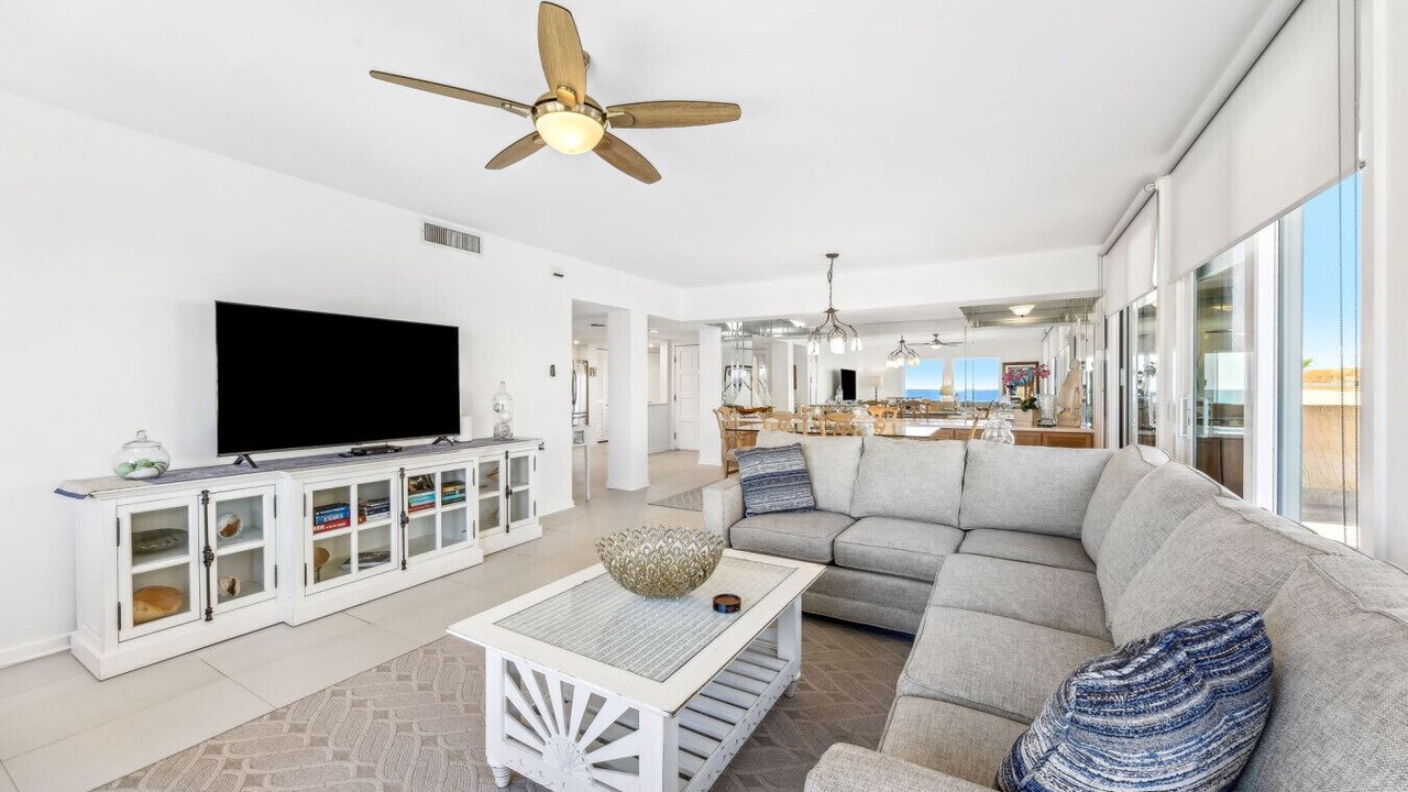 Photo of Livingroom in Fernandina Beach