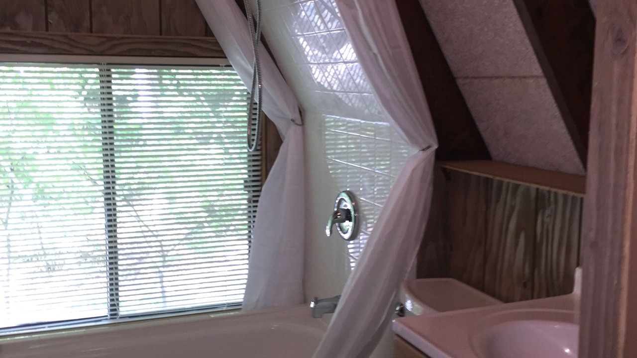 Photo of Bathroom in Innsbrook