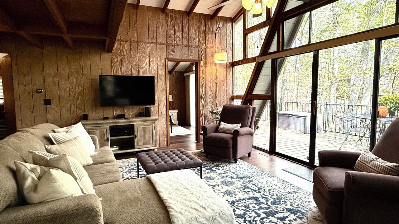Photo of Livingroom in Innsbrook