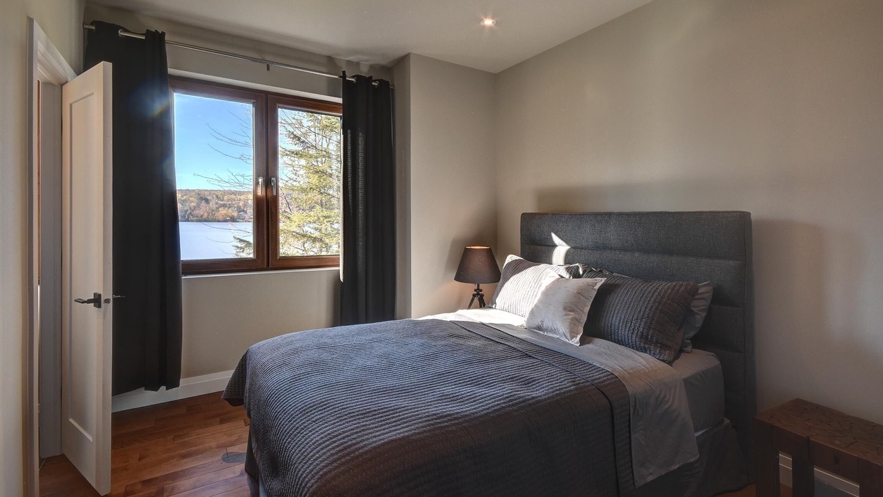 Photo of Bedroom in Mont-Tremblant Village