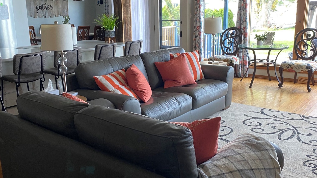 Photo of Livingroom in Brewerton