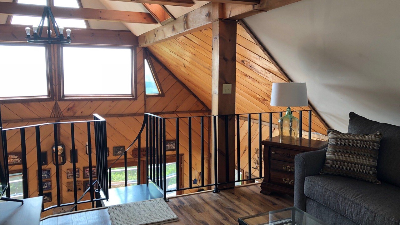 Photo of Livingroom in New Woodstock