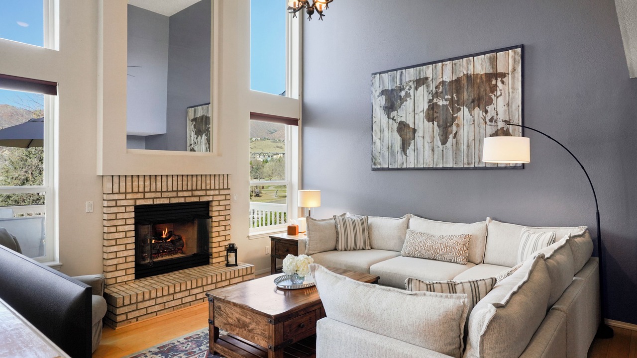 Photo of Livingroom in Northwest Colorado Springs