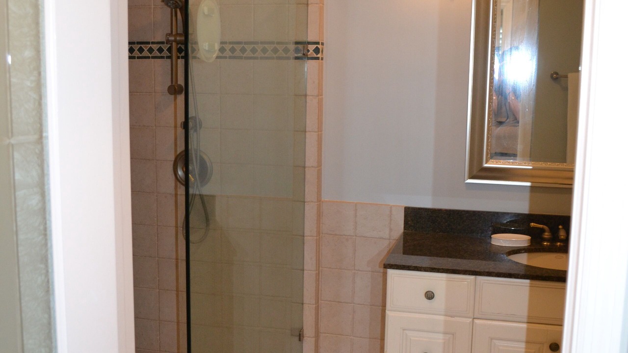 Photo of Bathroom in Juno Beach