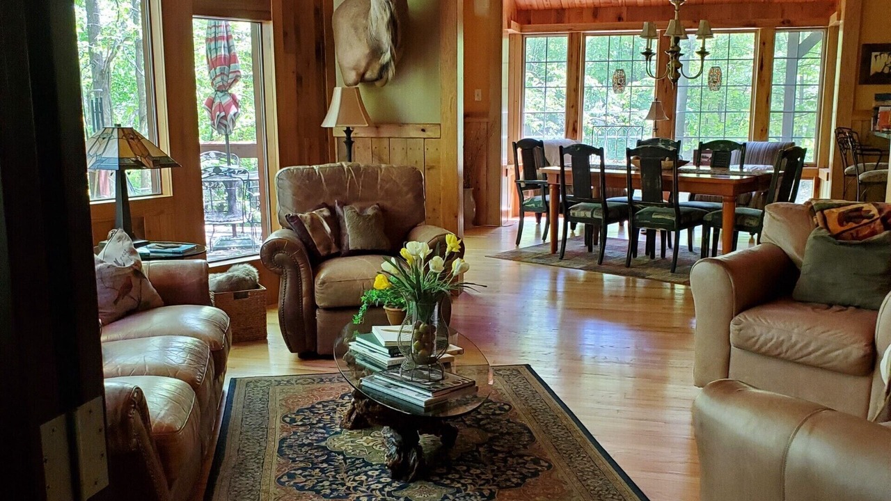 Photo of Livingroom in Alexandria