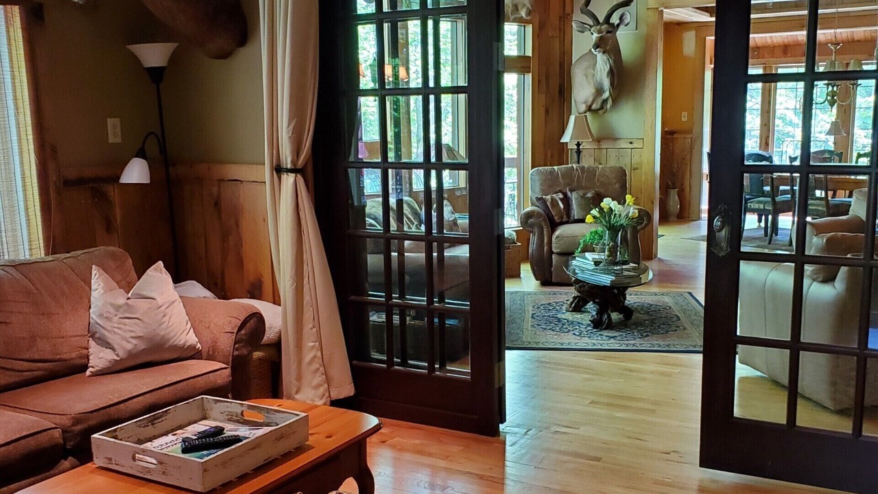 Photo of Livingroom in Alexandria