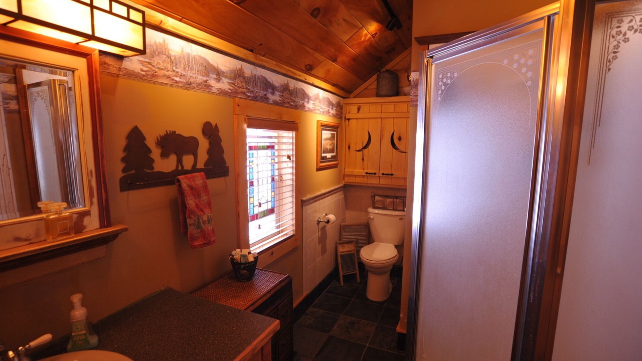 Photo of Bathroom in Alexandria