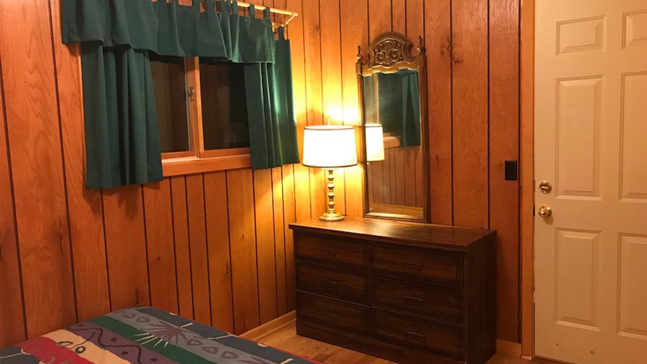 Photo of Bedroom in Minong