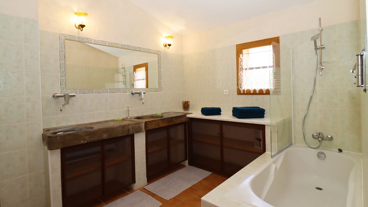 Photo of Bathroom in L'Hospitalet