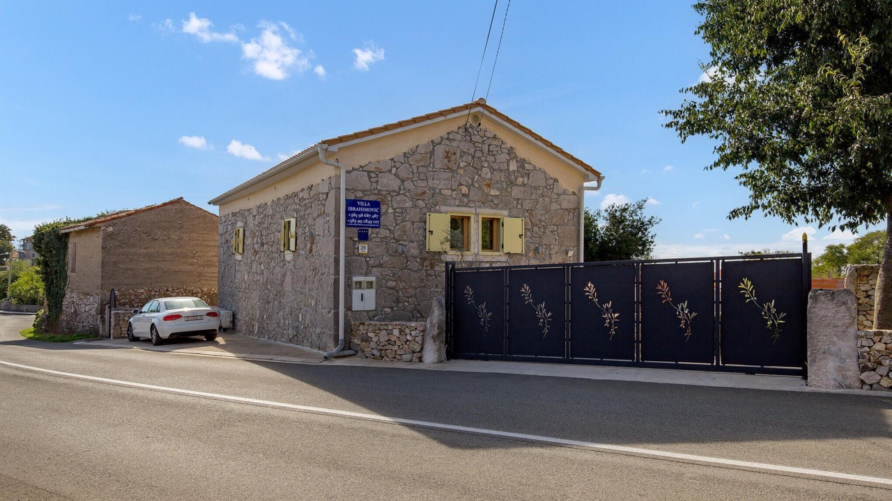Photo of Outdoor in Garica