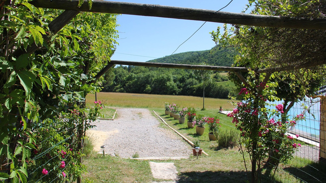 Photo of Outdoor in Banon