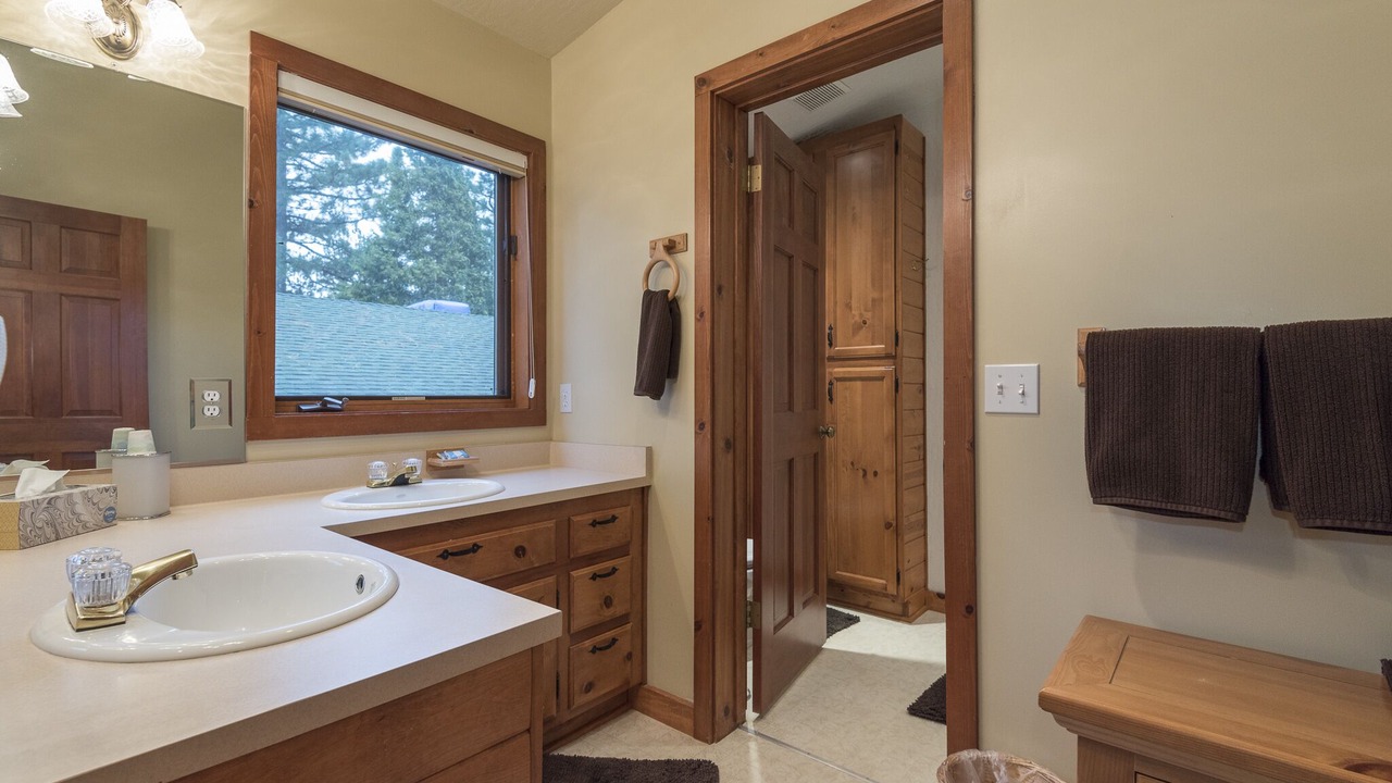 Photo of Bathroom in Lake Forest
