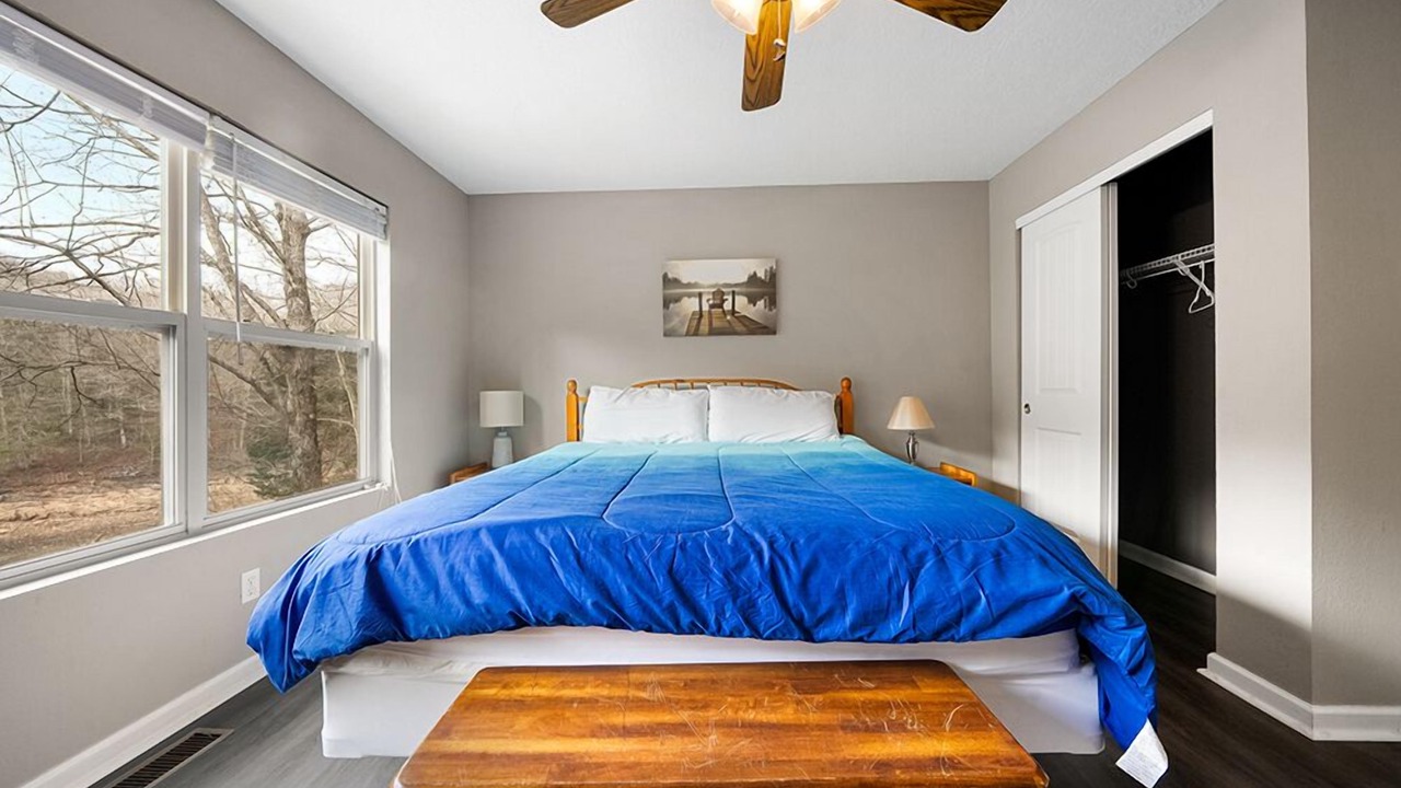 Photo of Bedroom in Lakeside Estates