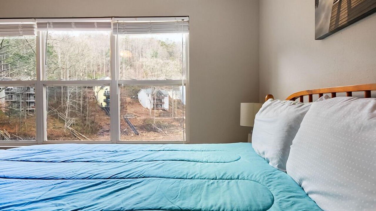 Photo of Bedroom in Lakeside Estates