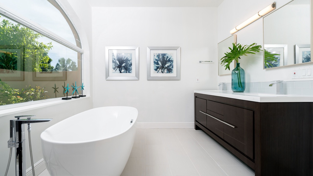 Photo of Bathroom in Coury