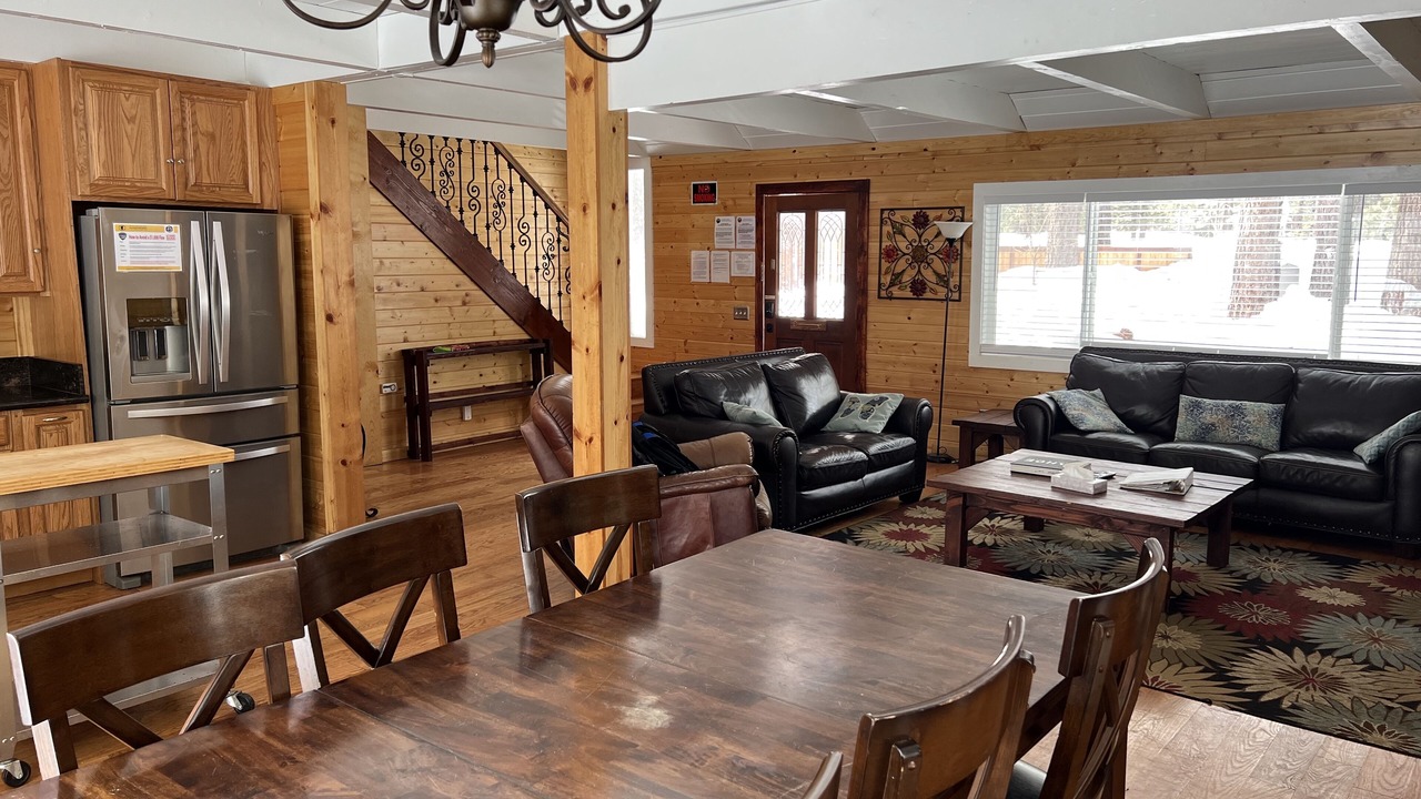 Photo of Livingroom in North Upper Truckee