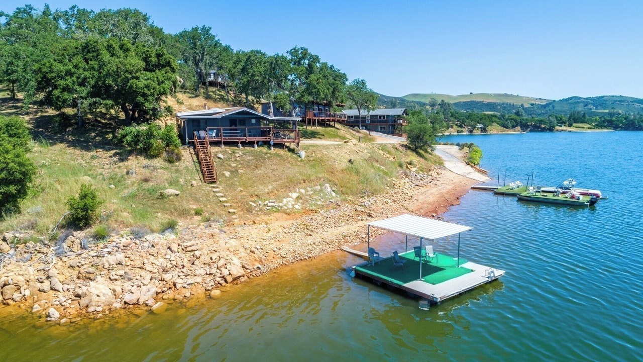 Photo of Outdoor in Bradley