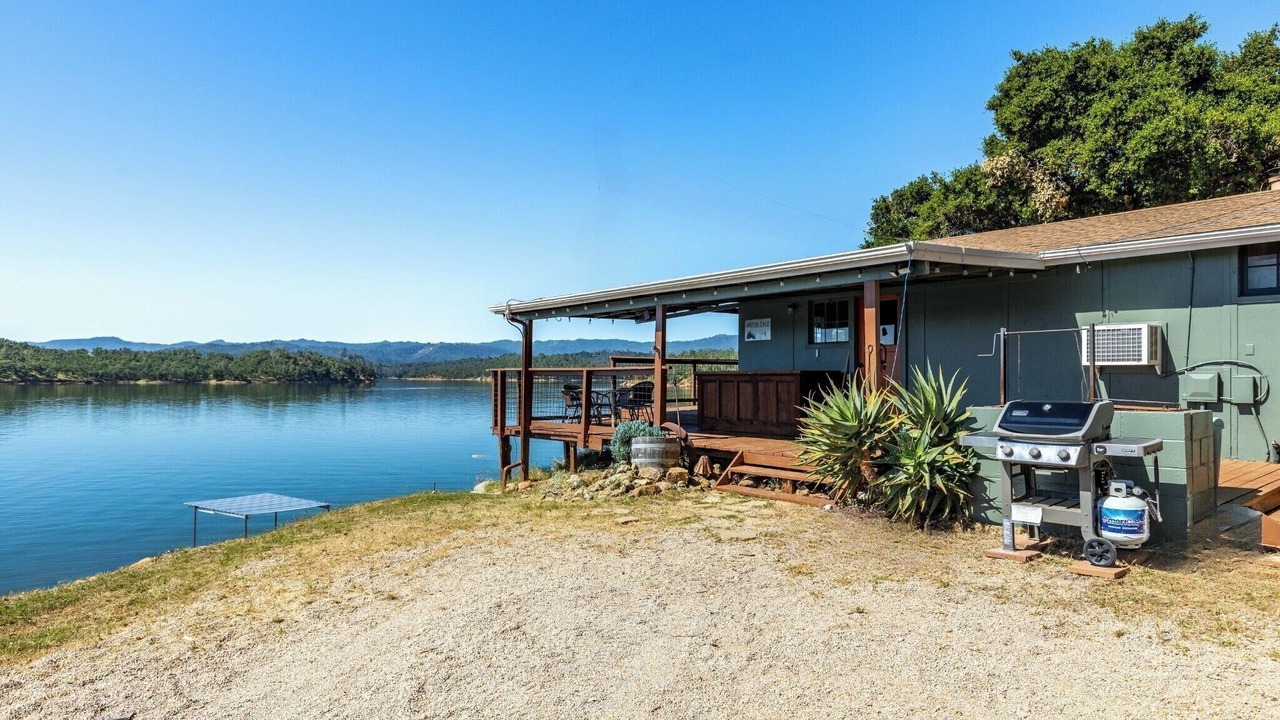 Photo of Outdoor in Bradley