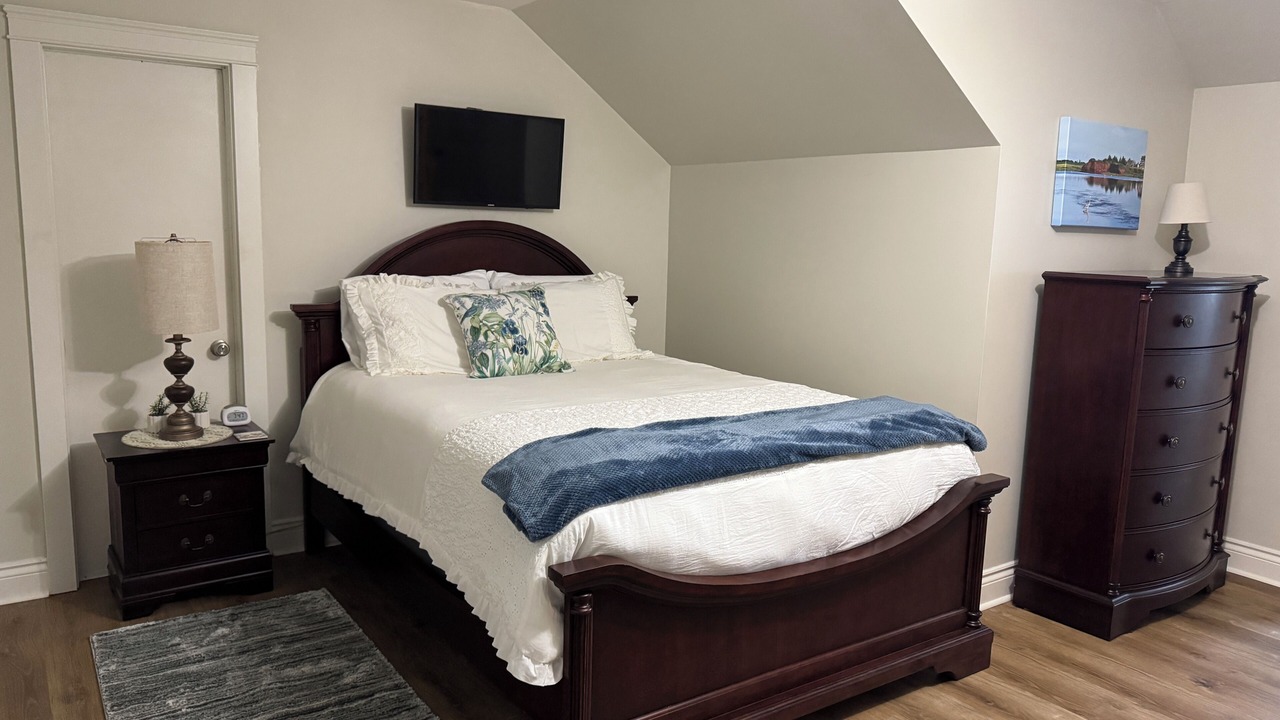 Photo of Bedroom in Granville