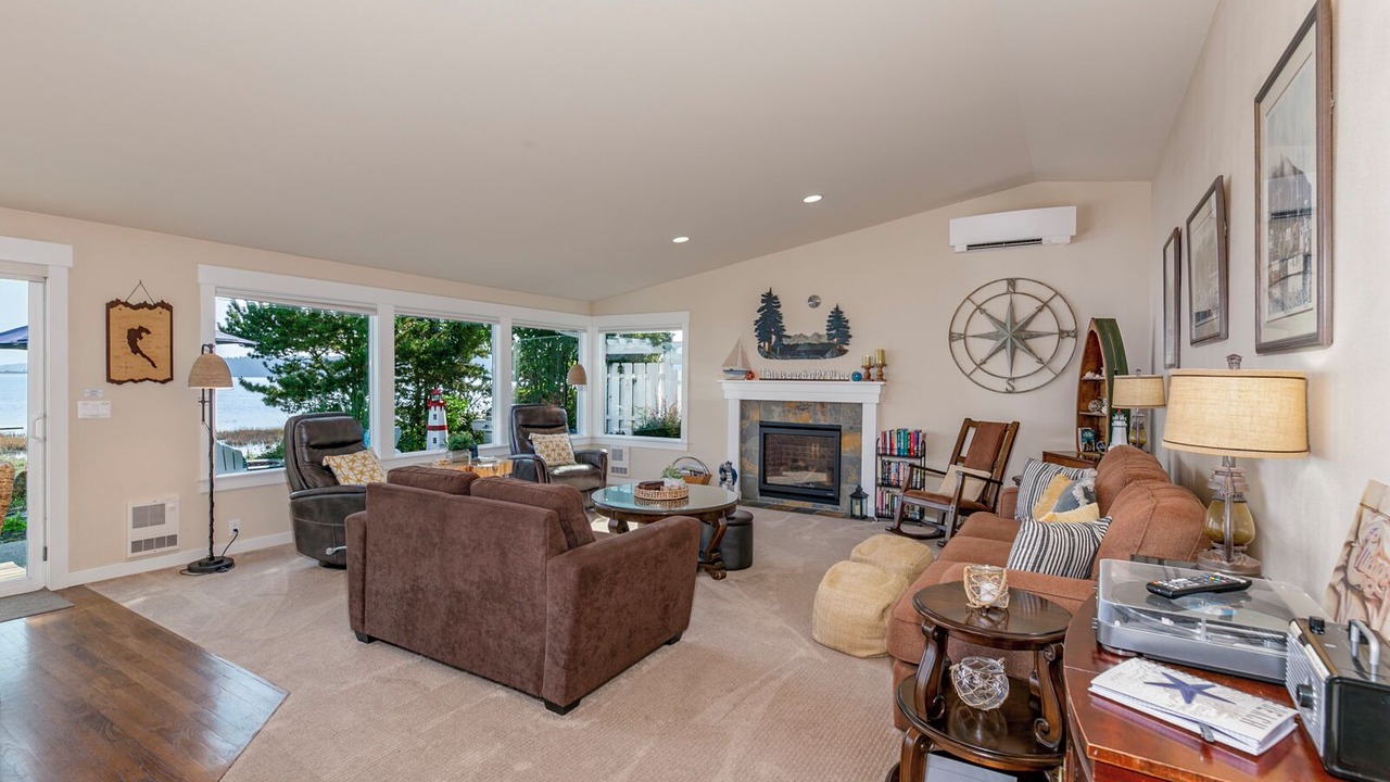 Photo of Livingroom in Camano Island
