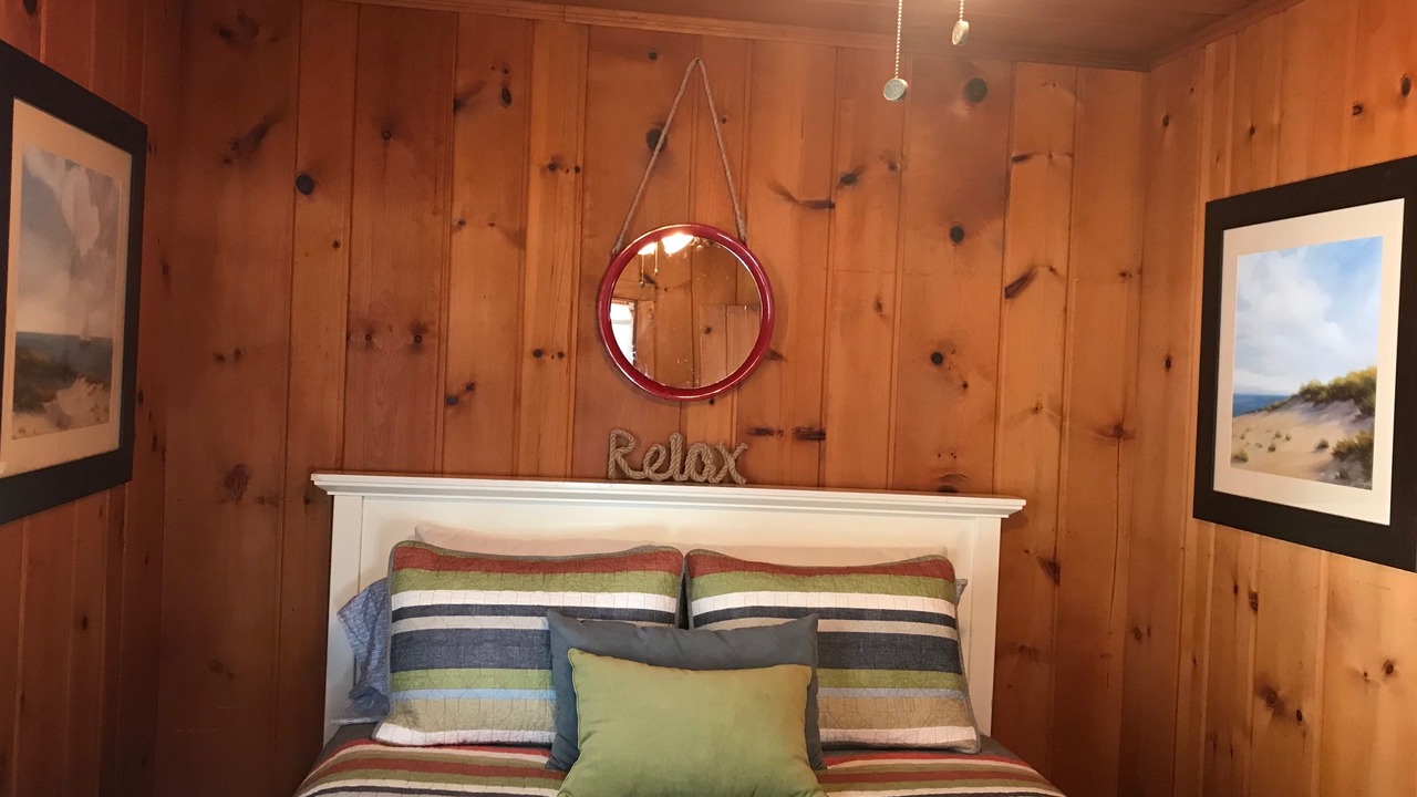 Photo of Bedroom in Higgins Lake