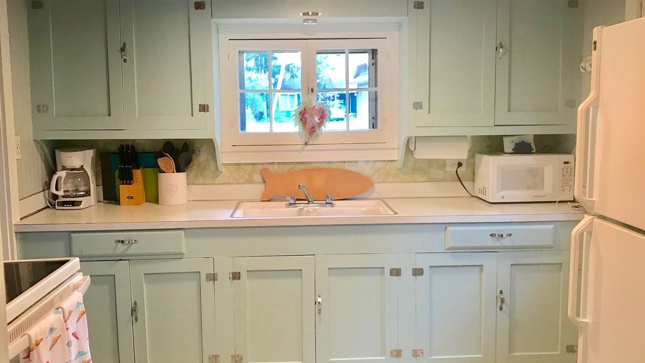 Photo of Kitchen in Higgins Lake