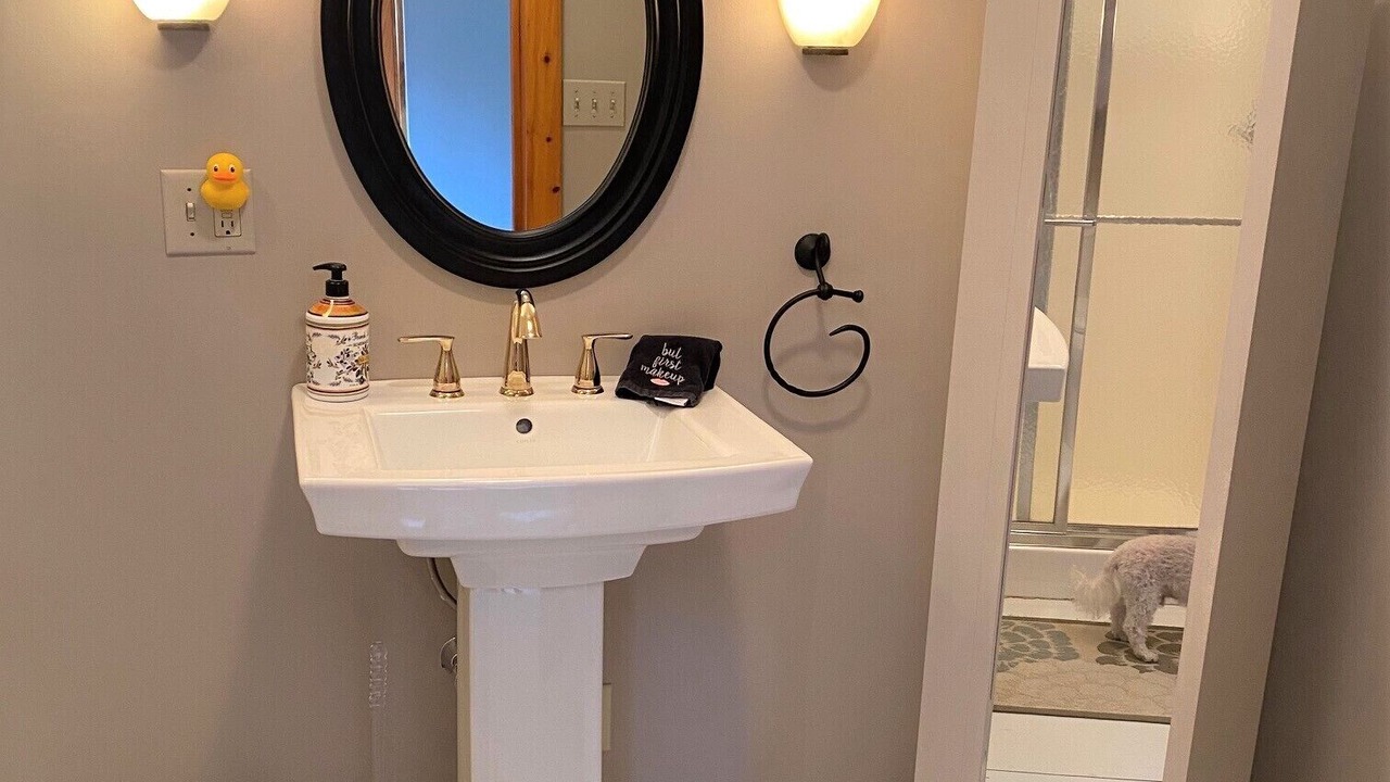Photo of Bathroom in Cooperstown