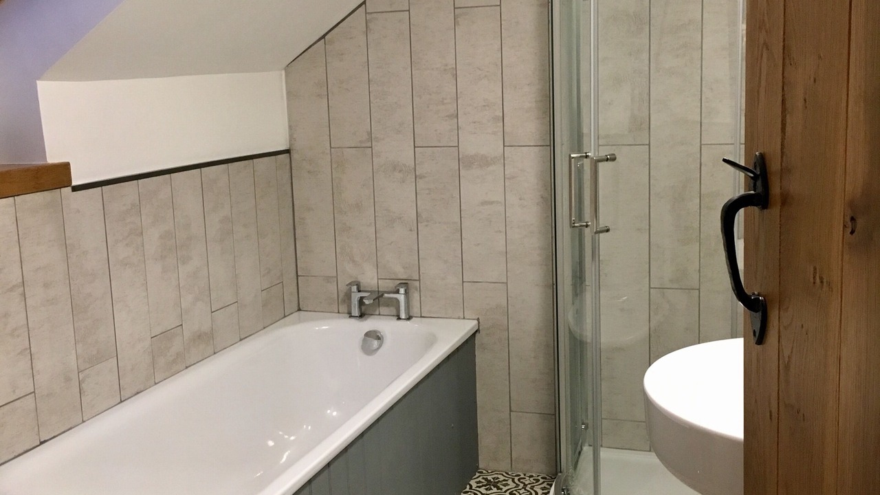 Photo of Bathroom in Dol-y-Gaer