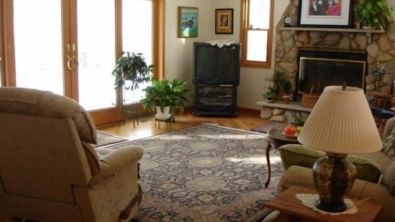 Photo of Livingroom in Forestville