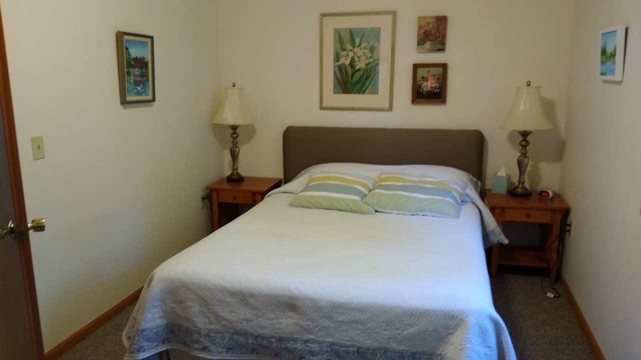 Photo of Bedroom in Forestville