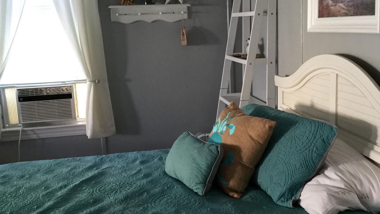 Photo of Bedroom in York Beach
