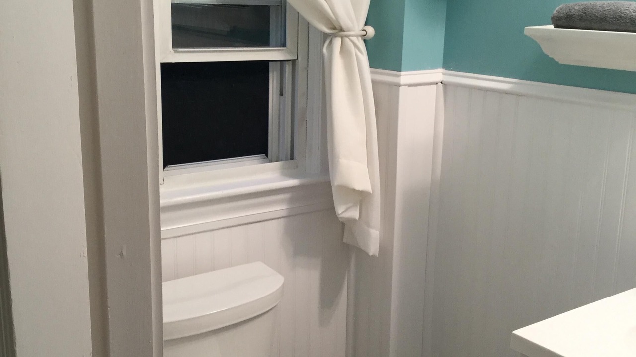 Photo of Bathroom in York Beach
