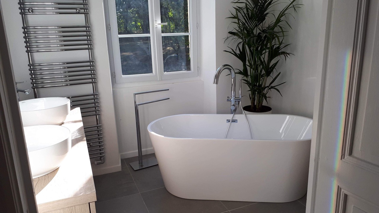 Photo of Bathroom in Auriac-sur-Vendinelle