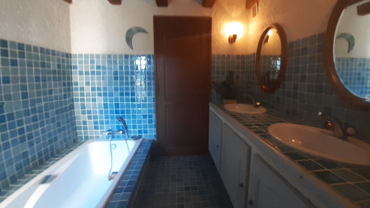Photo of Bathroom in Esparron-de-Verdon