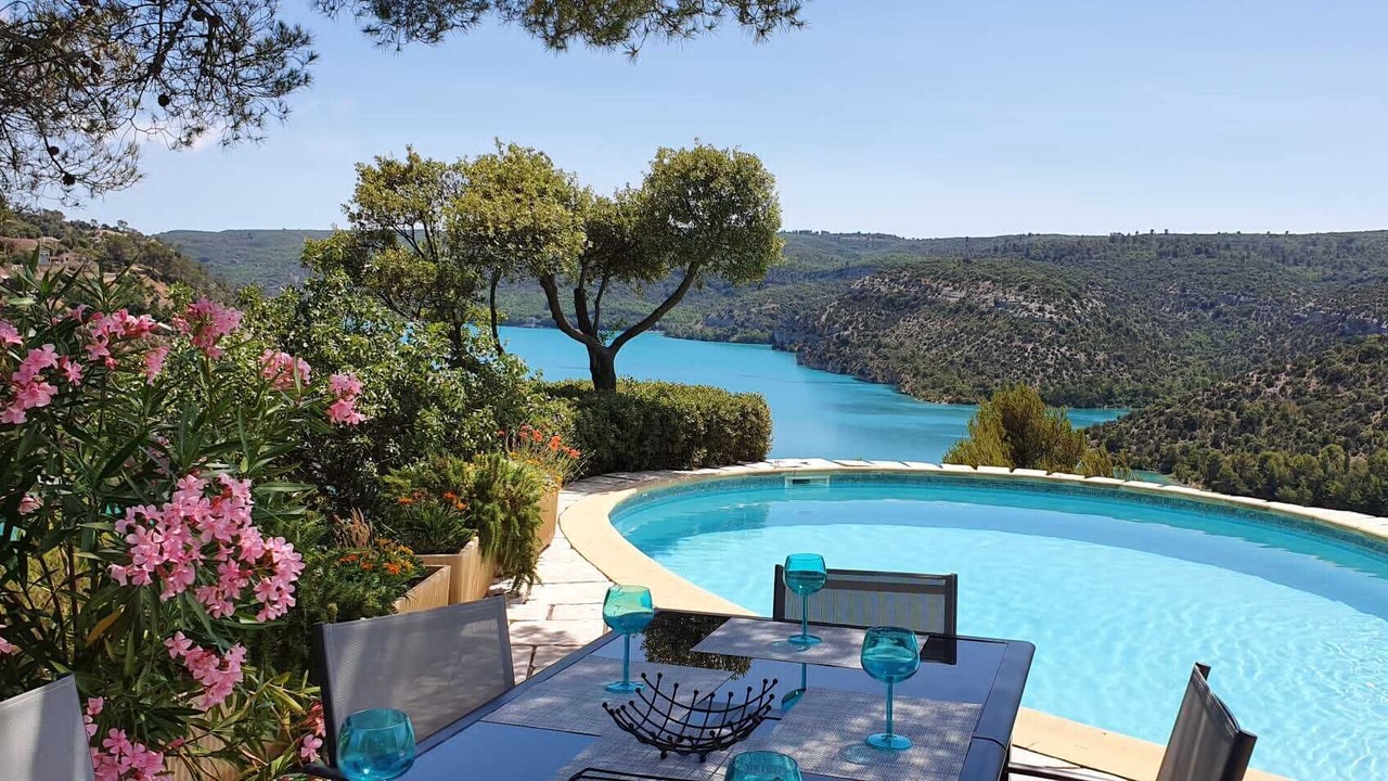 Photo of Outdoor in Esparron-de-Verdon