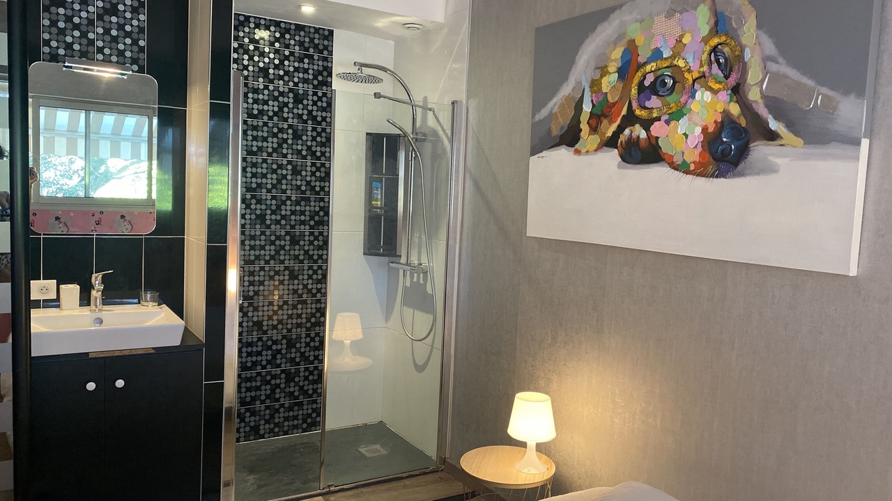 Photo of Bedroom in Nalliers