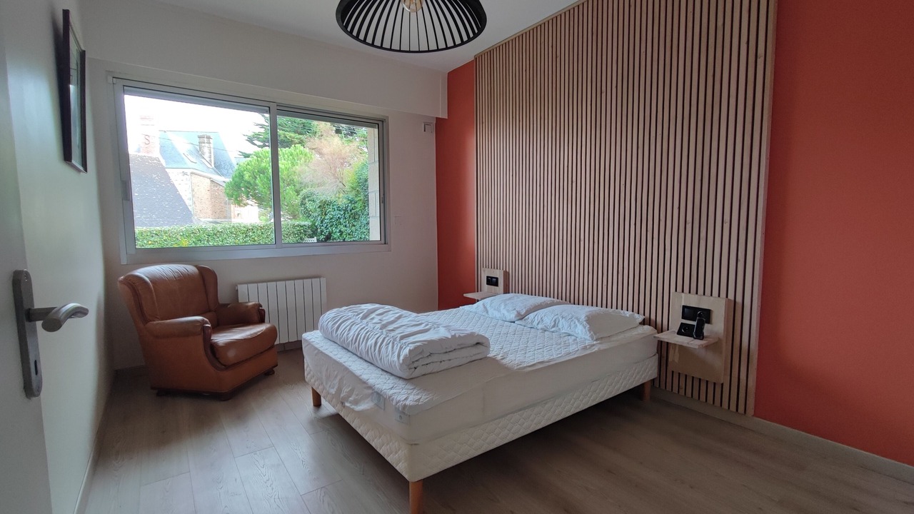 Photo of Bedroom in Lancieux