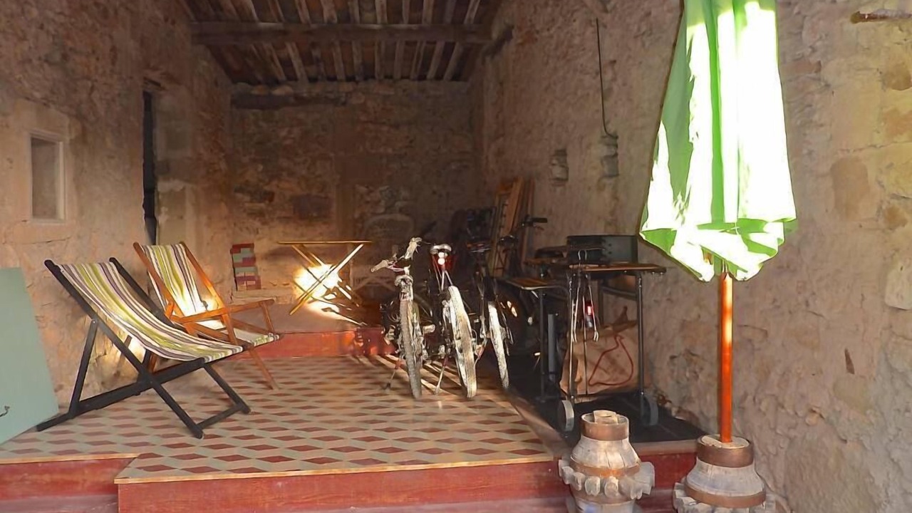 Photo of Others in Saint-Hippolyte-de-Montaigu