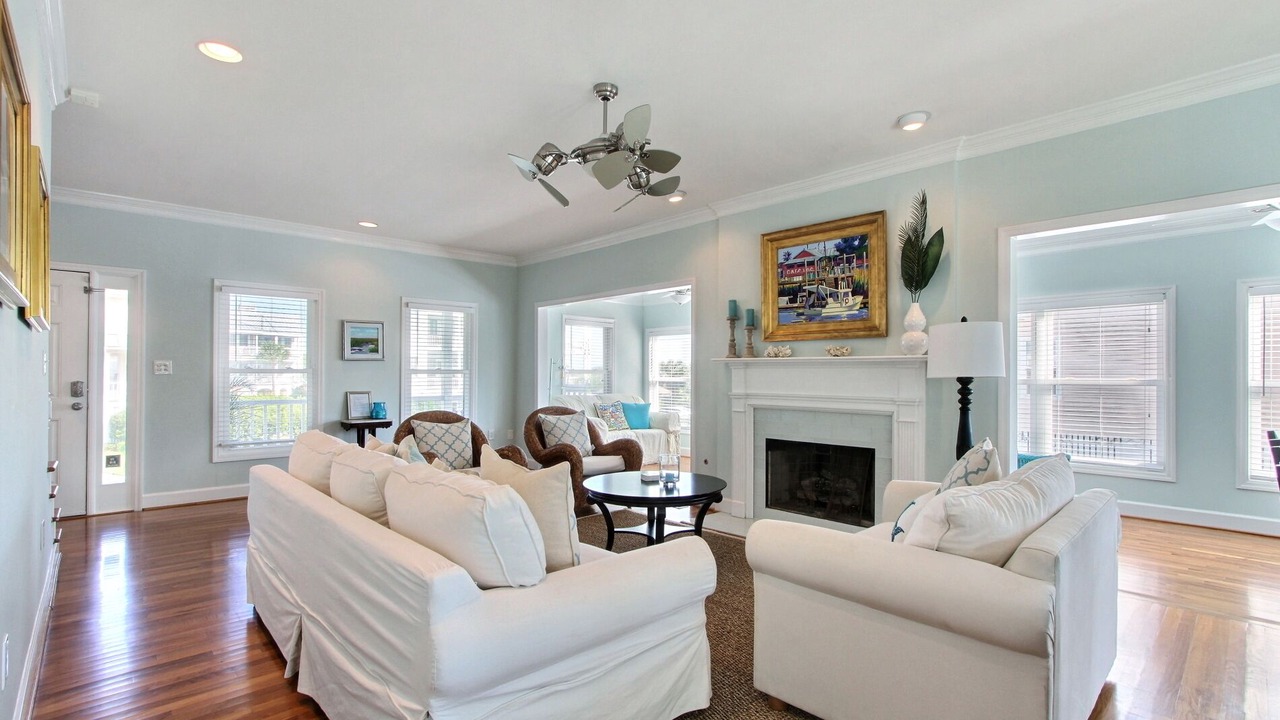 Photo of Livingroom in Tybee Island