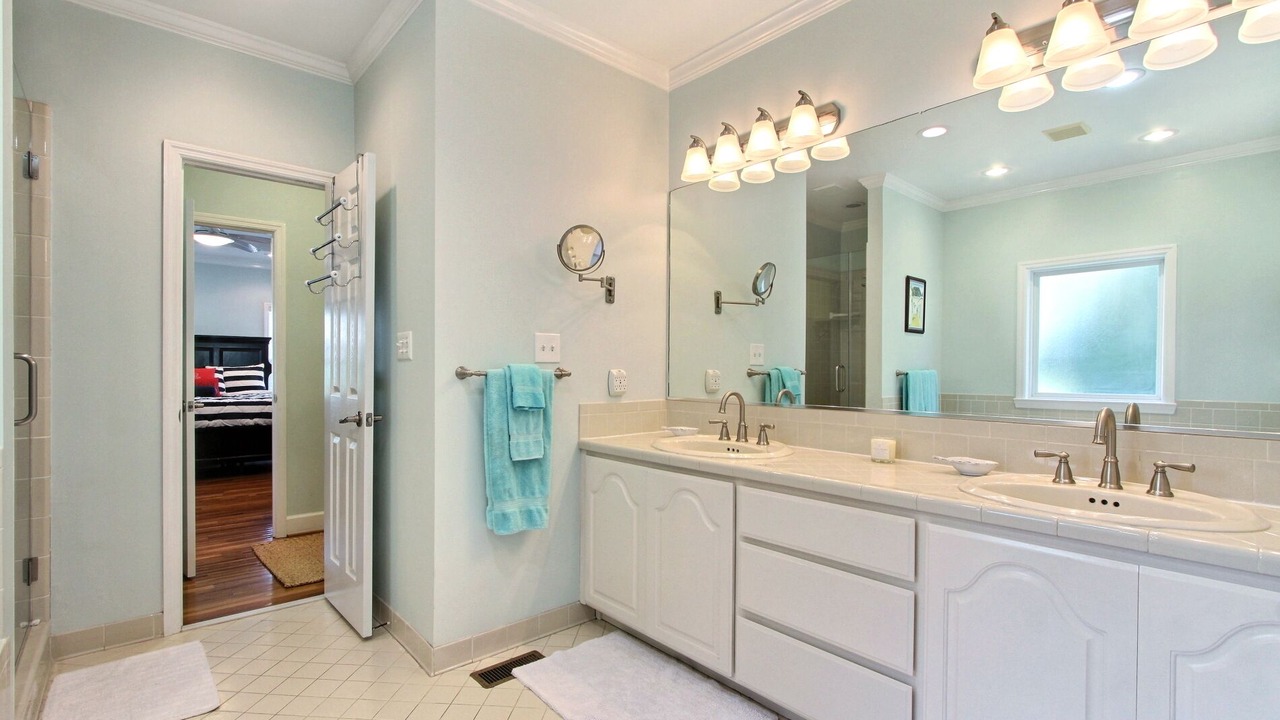 Photo of Bathroom in Tybee Island